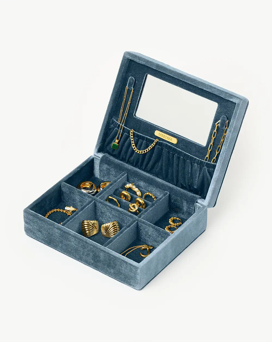 boîte à bijoux en velours bleu