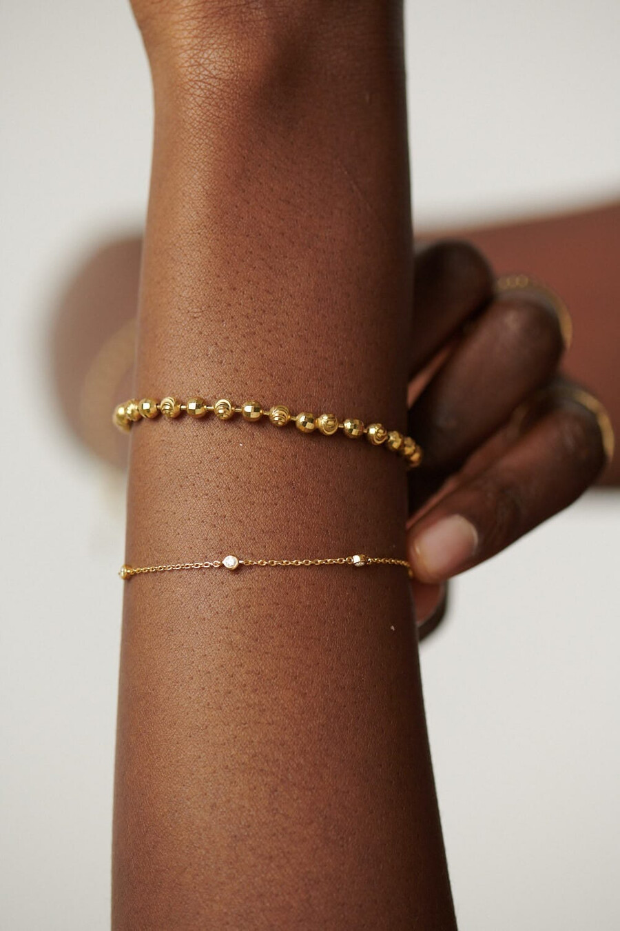 bracelet en or massif 14 carats avec diamants flottants