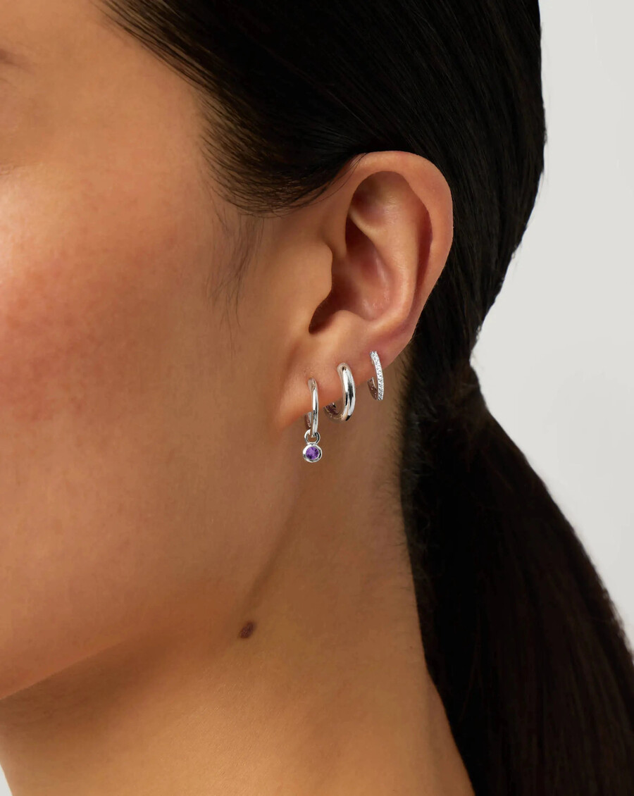 boucles doreilles créoles argentées avec pendentif pierre de naissance de février
