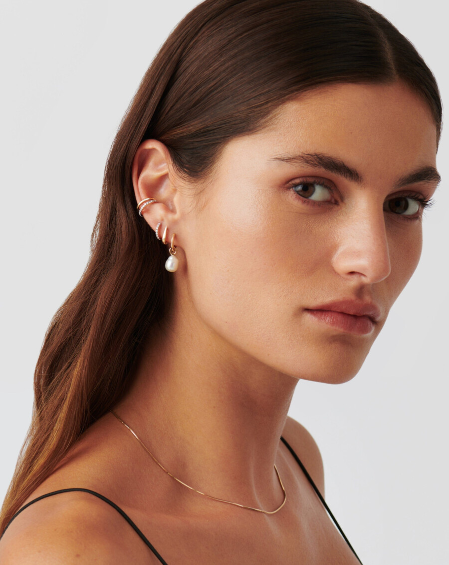boucles doreilles créoles miniatures pendantes en perles fines