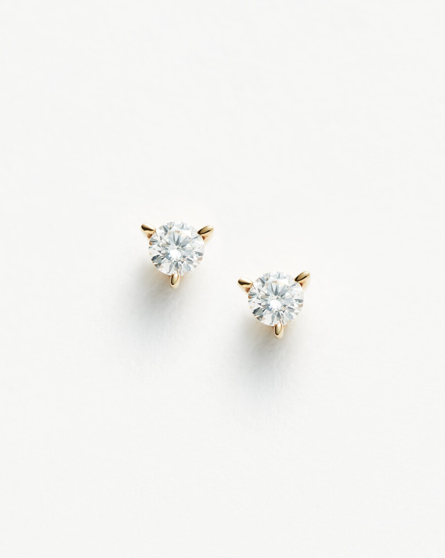 boucles doreilles puces solitaire en diamant fin - or massif 14 carats