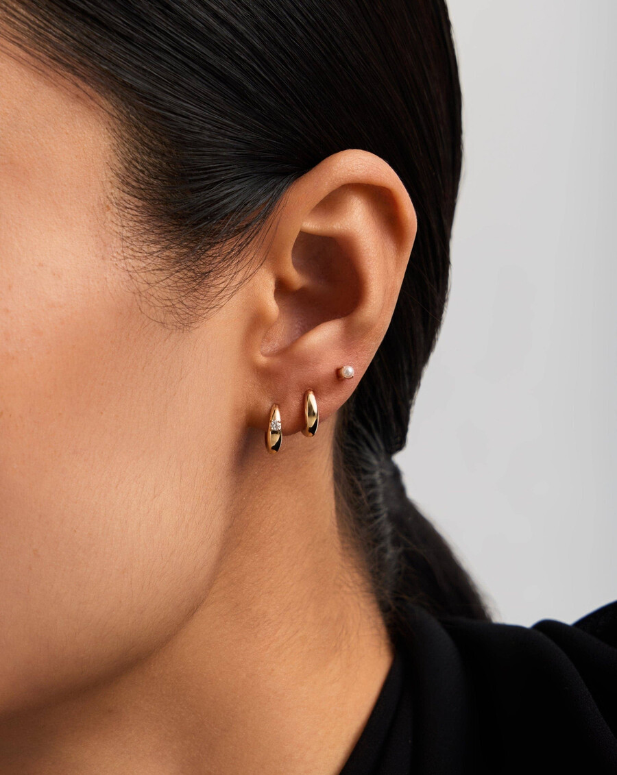 boucles doreilles puces en or massif 14 carats et perles