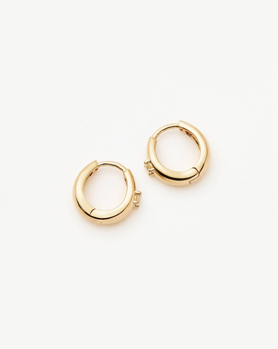 boucles doreilles créoles en or massif 14 carats serties de diamants