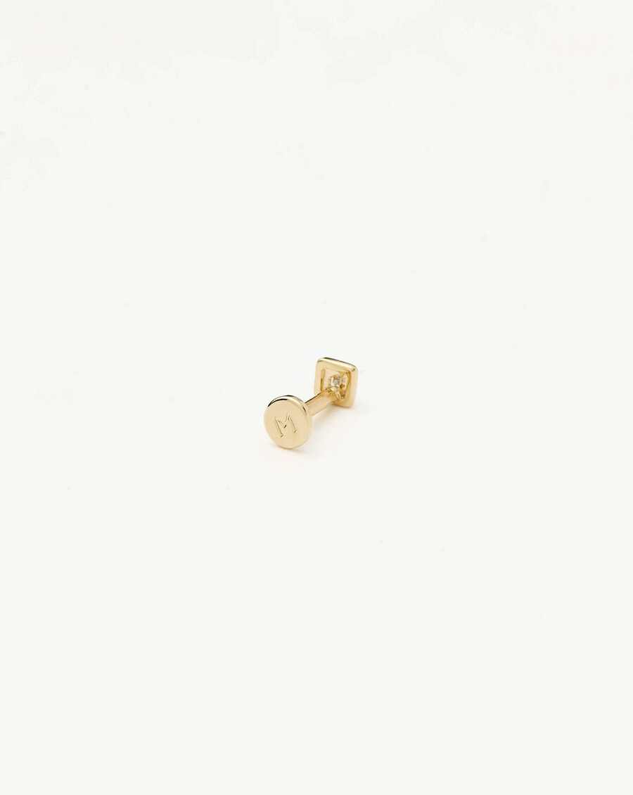 boucles doreilles puces carrées en or massif 14 carats serties de diamants à fermoir plat