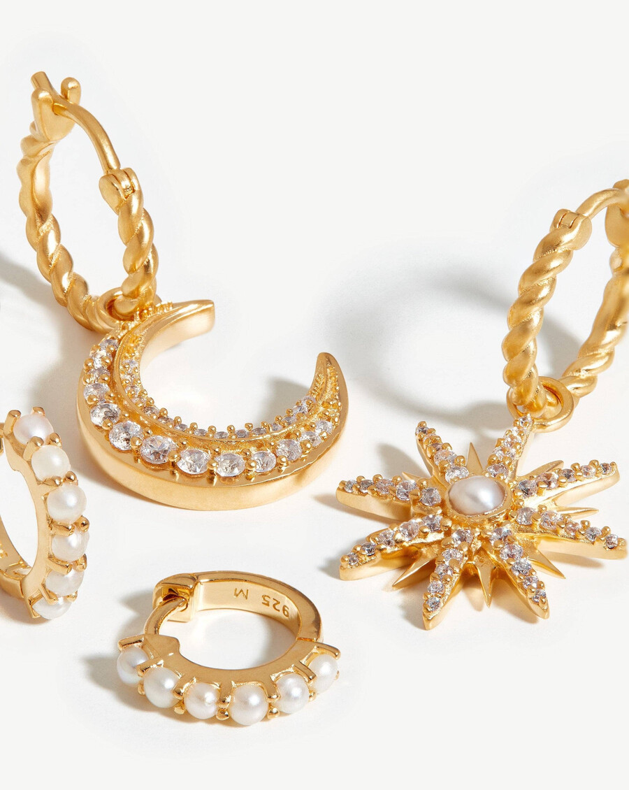 ensemble de boucles doreilles en perles de lune harris reed