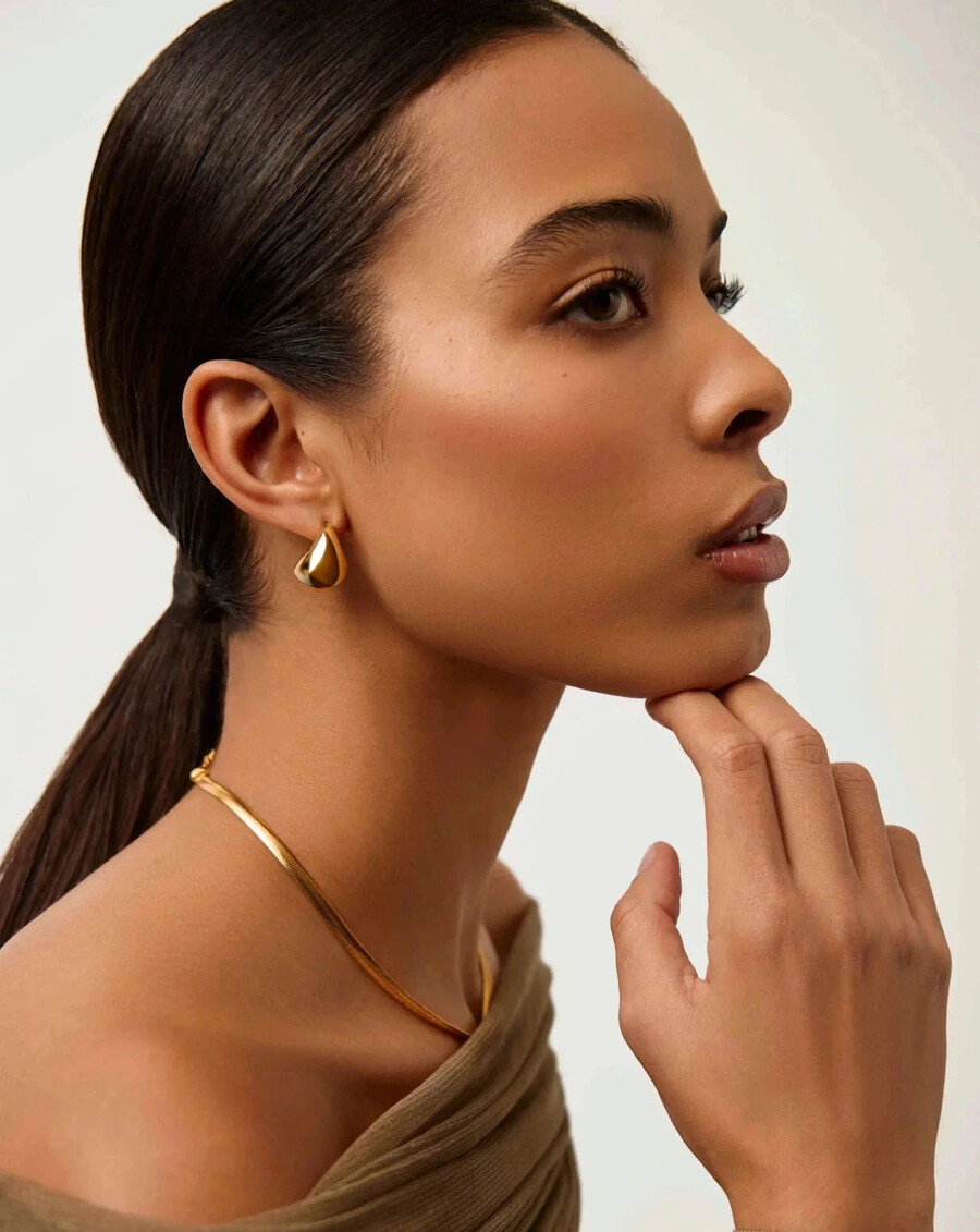 boucles doreilles créoles sculpturales en forme de dôme petites dorées