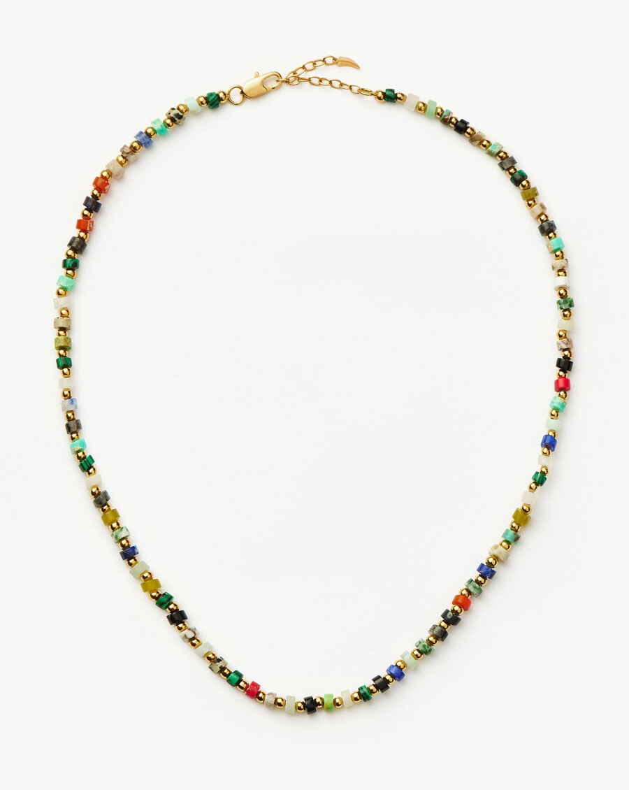 collier court à perles