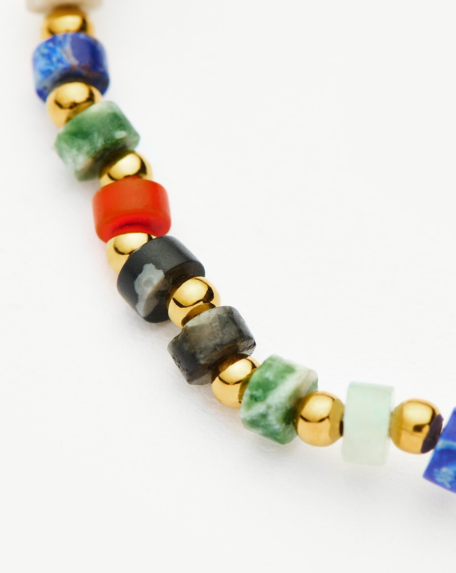 collier court à perles