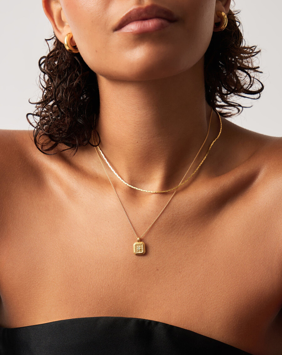 collier pendentif pierre de naissance de mars