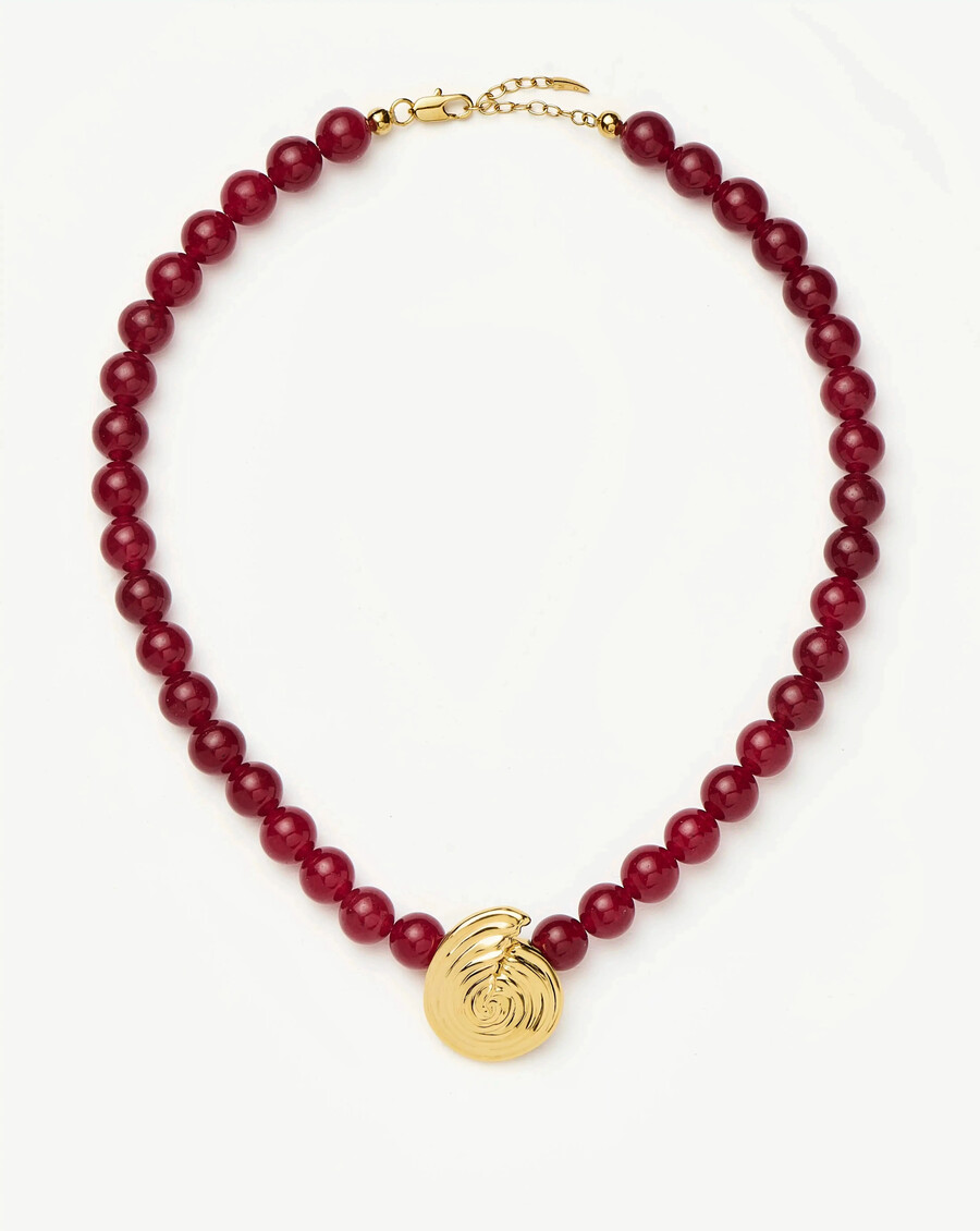 collier pendentif spirale en perles de pierre précieuse - cerise foncée