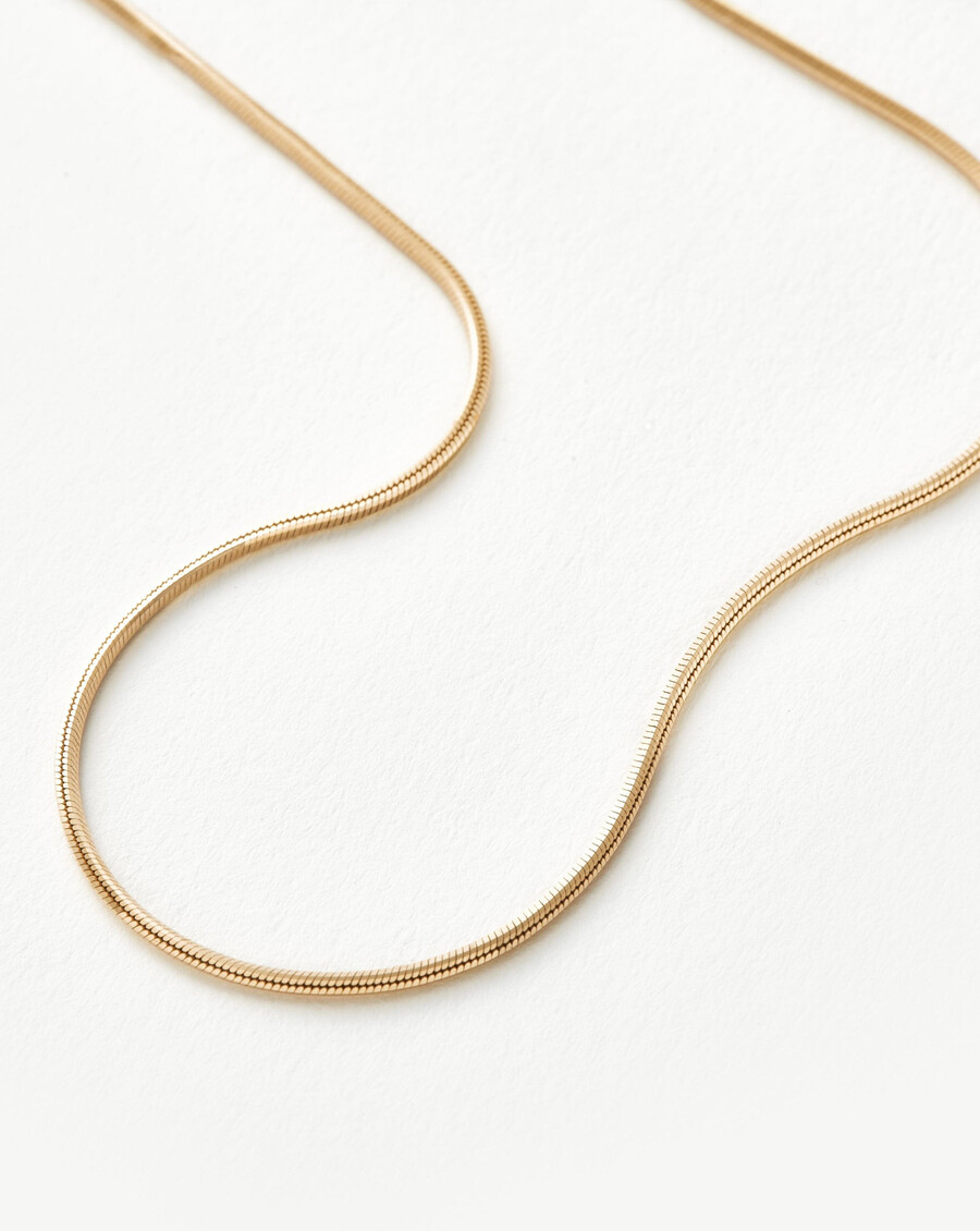 collier à chaîne serpent carrée fine