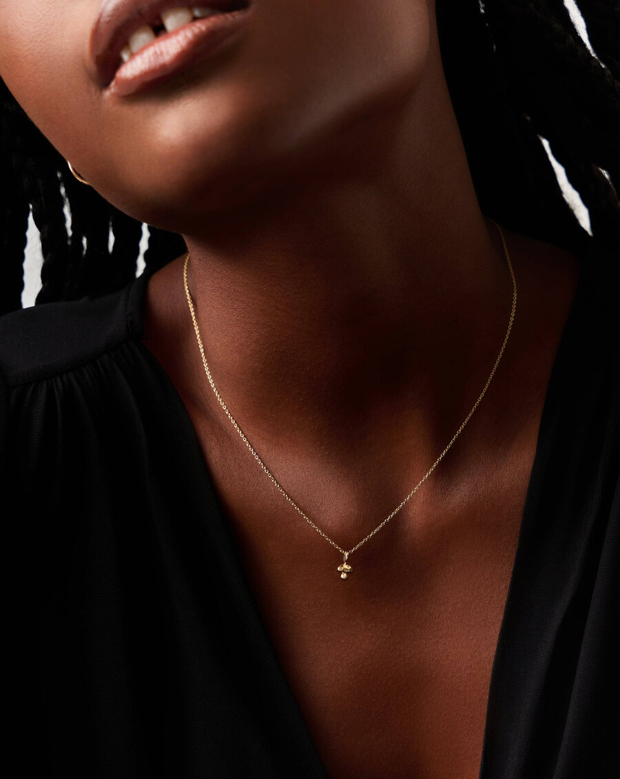 collier pendentif mini champignon en or massif 14 carats serti de diamants
