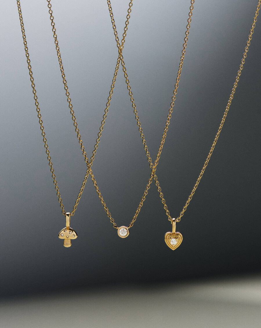 collier pendentif mini champignon en or massif 14 carats serti de diamants