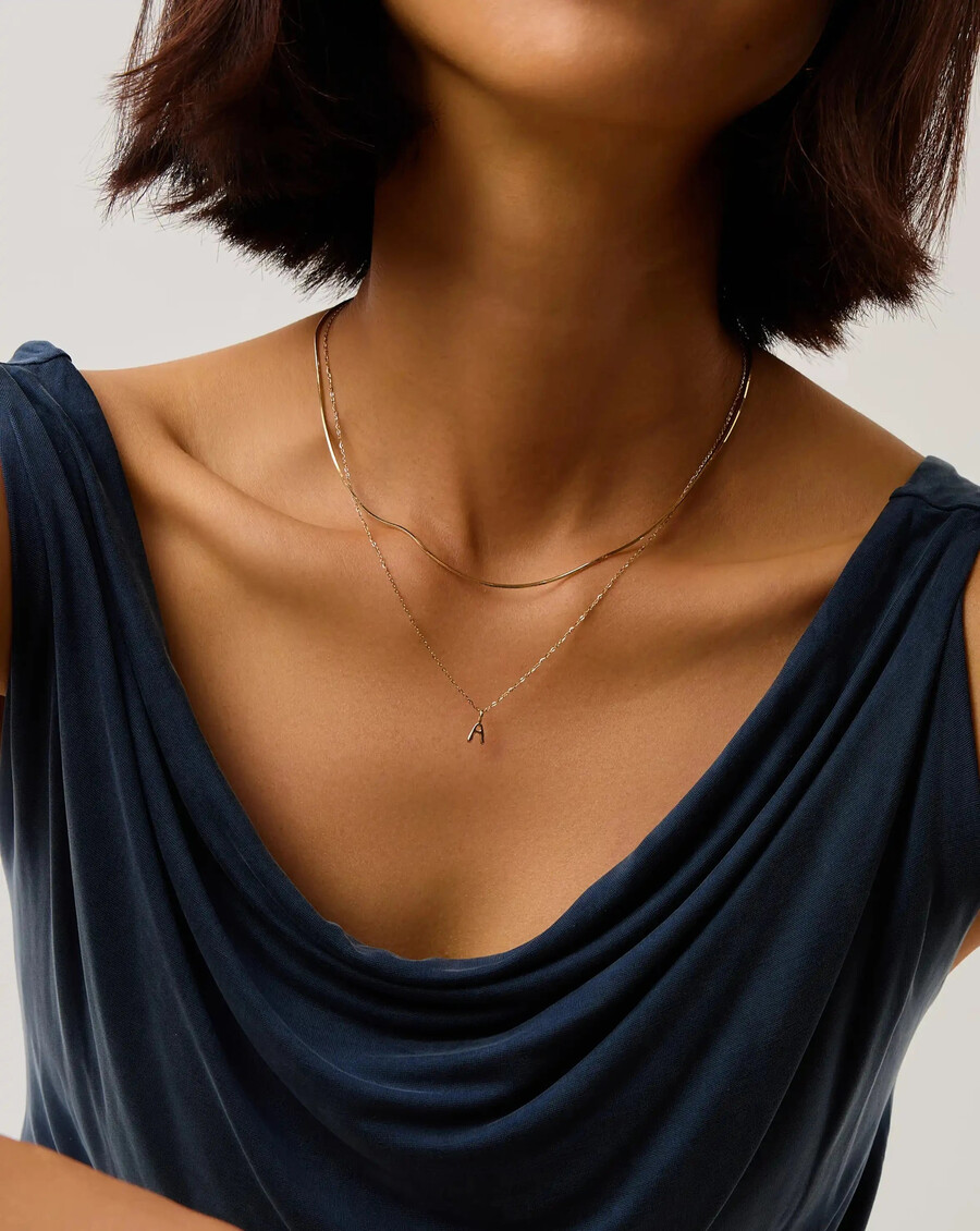 collier pendentif mini initial fin - a