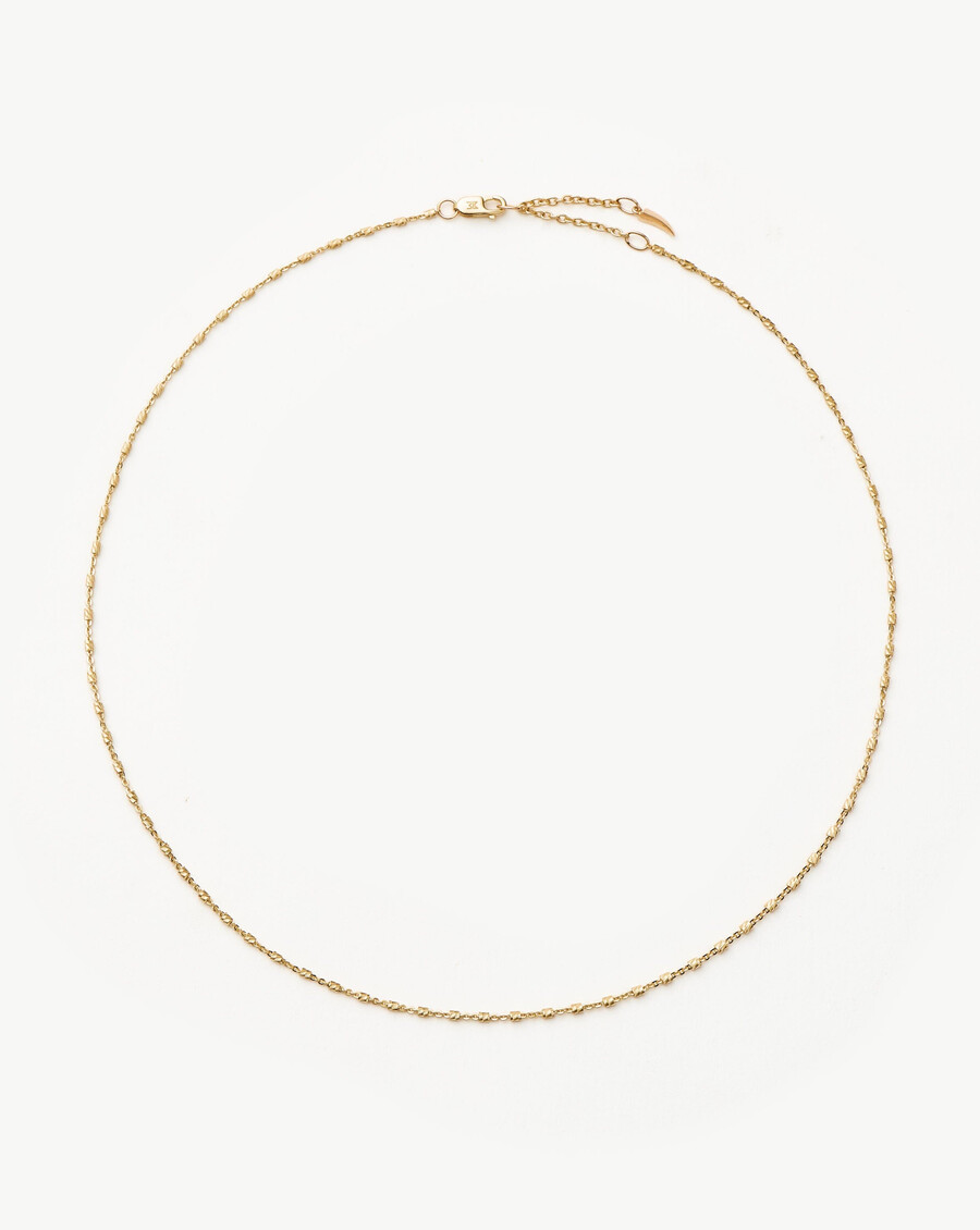 collier ras du cou en fine chaîne vervelle