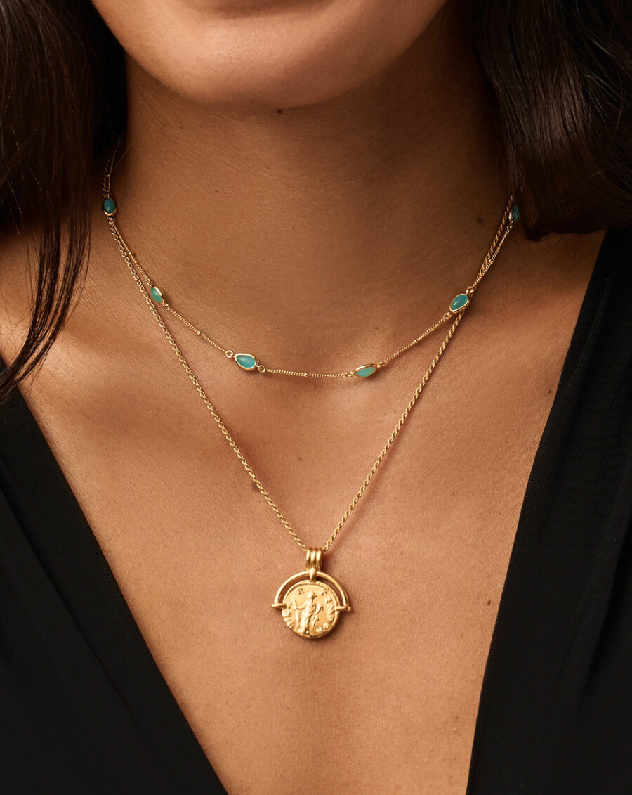 collier ras du cou doré avec pendentif en pierre précieuse magma
