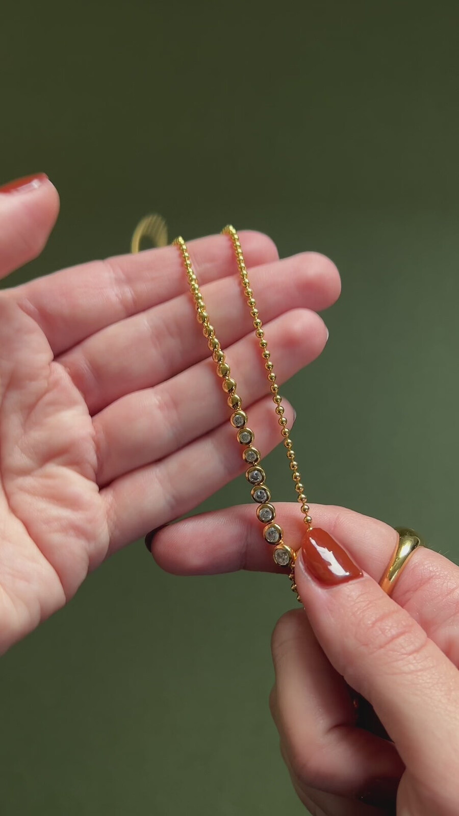 collier sautoir à perles et pierres or