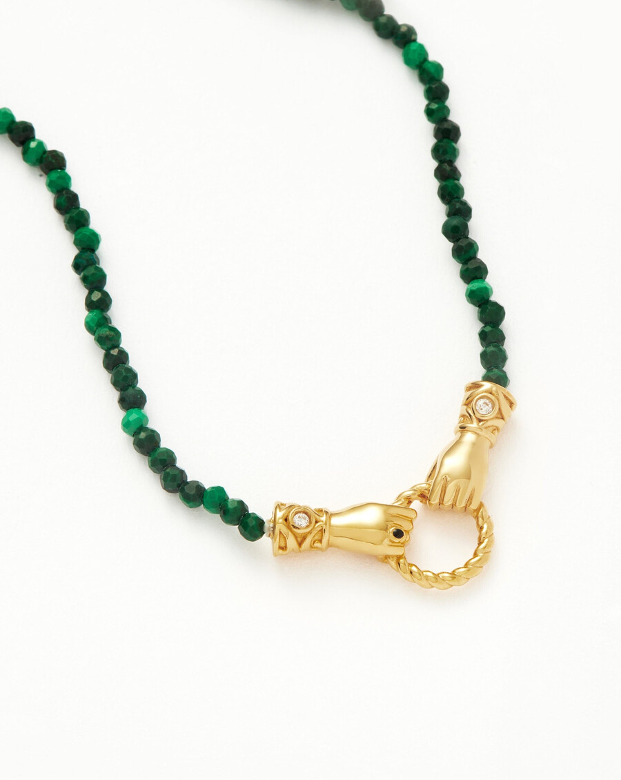 collier harris reed in good hands mini en perles et pierres précieuses dorées