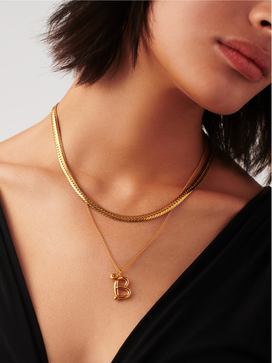 collier pendentif initiale en métal fondu bouclé - b