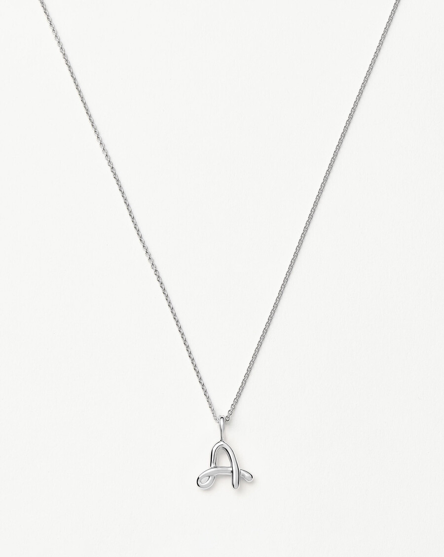 collier initial miniature en argent fondu bouclé - a