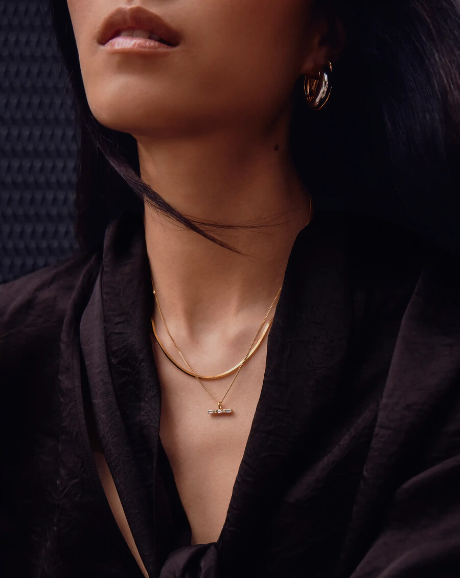 collier pendentif en pierre lucy williams avec barre en t