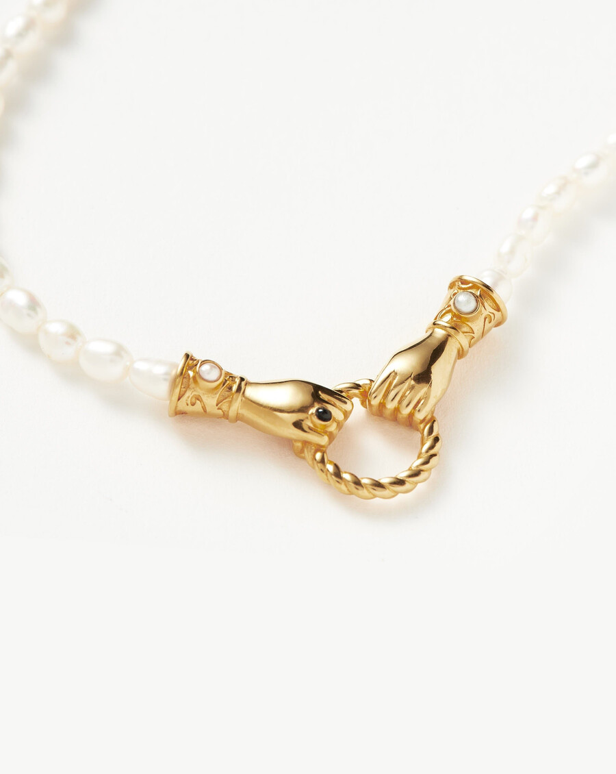 collier harris reed medium in good hands avec pendentif perle et or