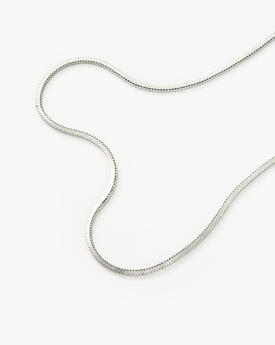 collier lucy williams à chaîne serpent carrée moyenne