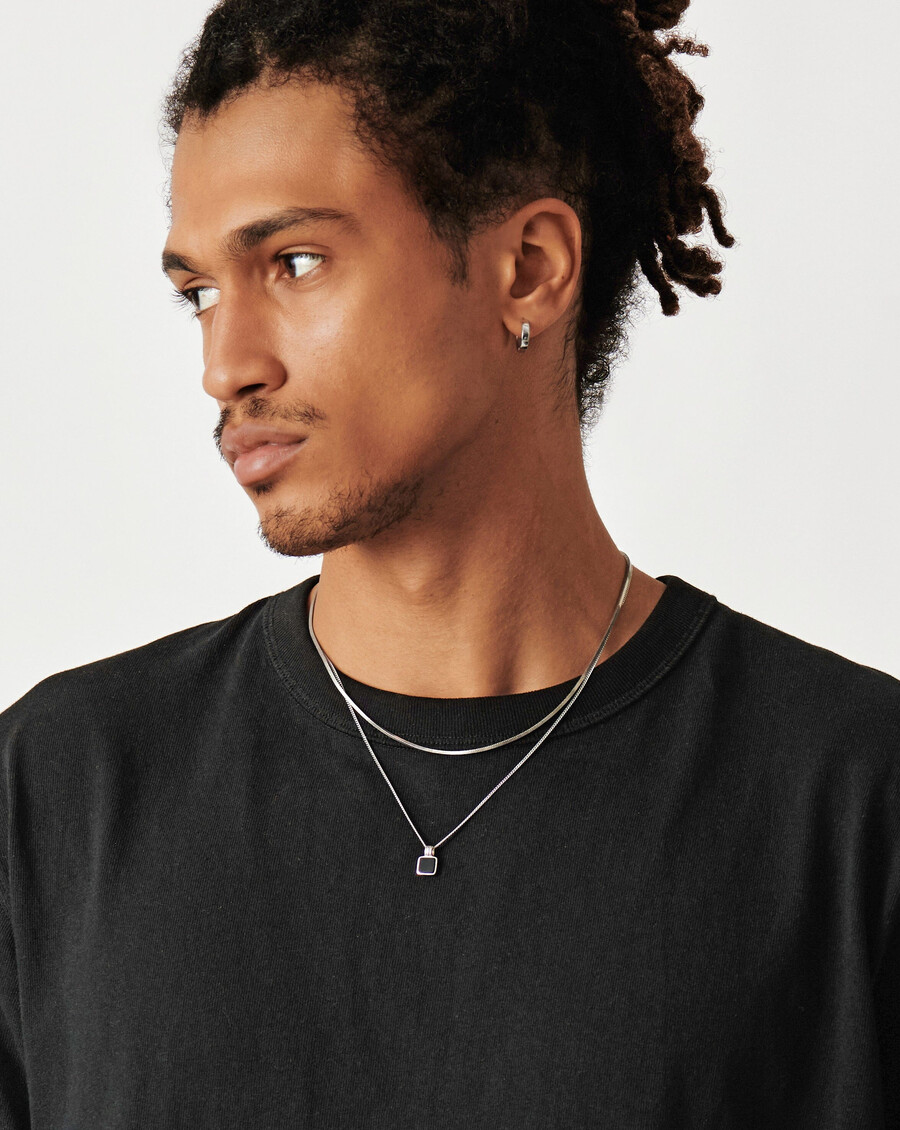 collier pendentif lucy williams carré en onyx noir et argent pour homme