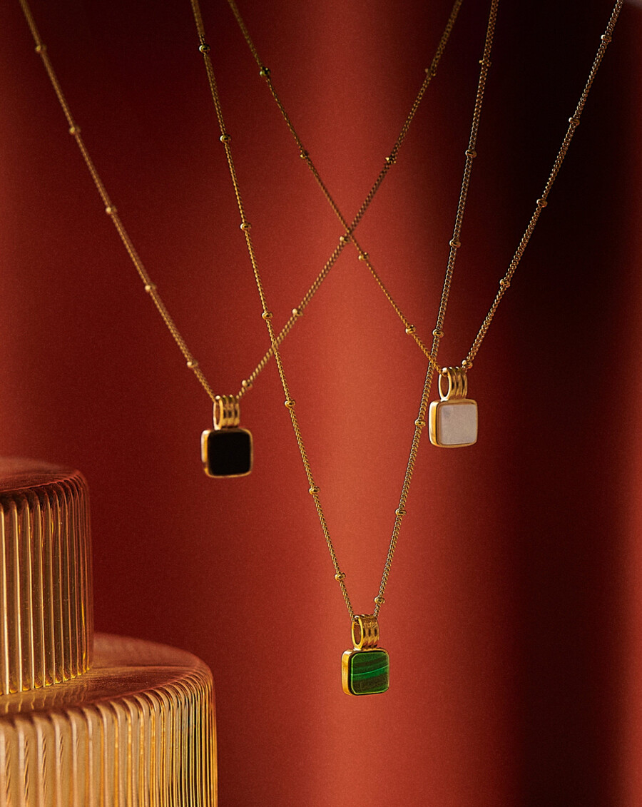 collier carré en nacre lucy williams