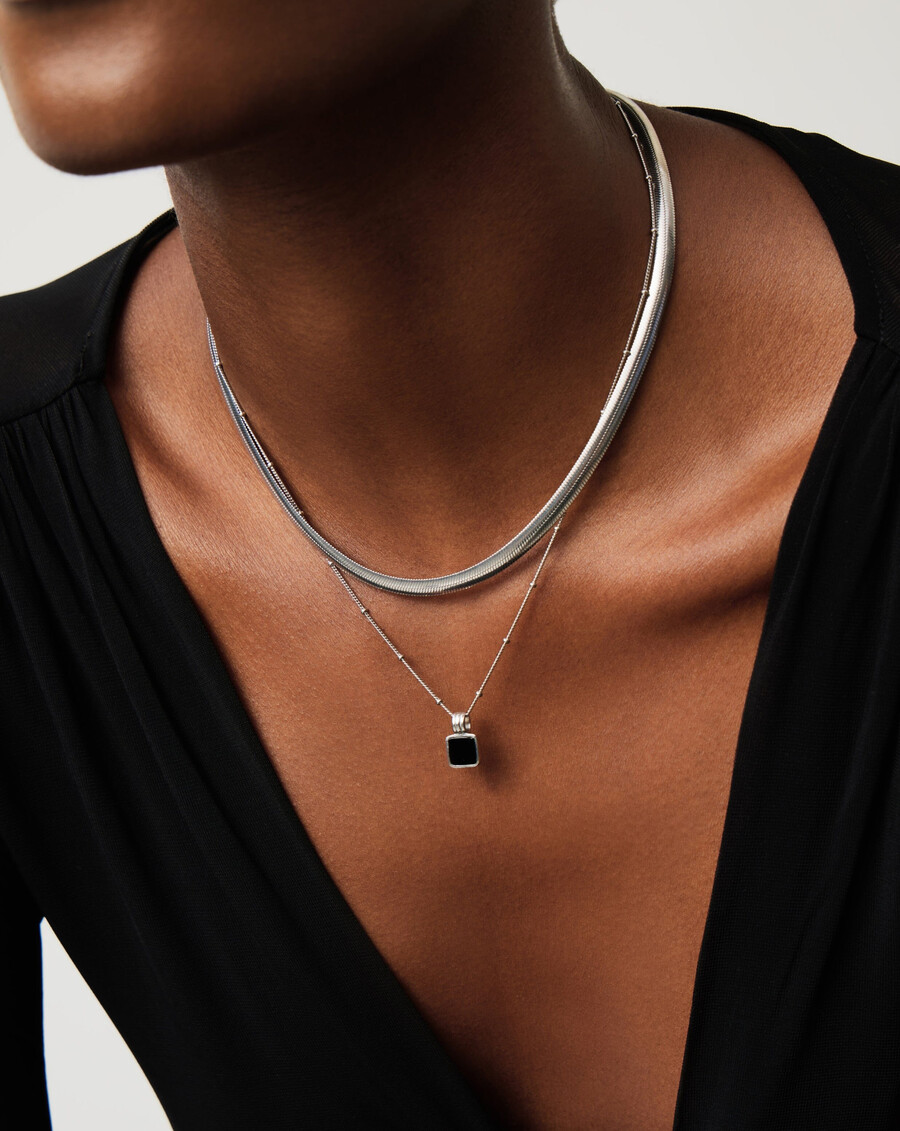 collier carré en onyx noir lucy williams