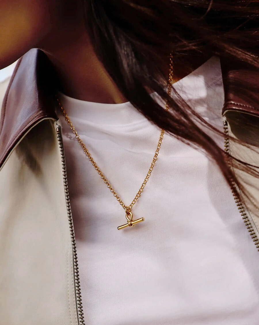 collier à grosse chaîne en t