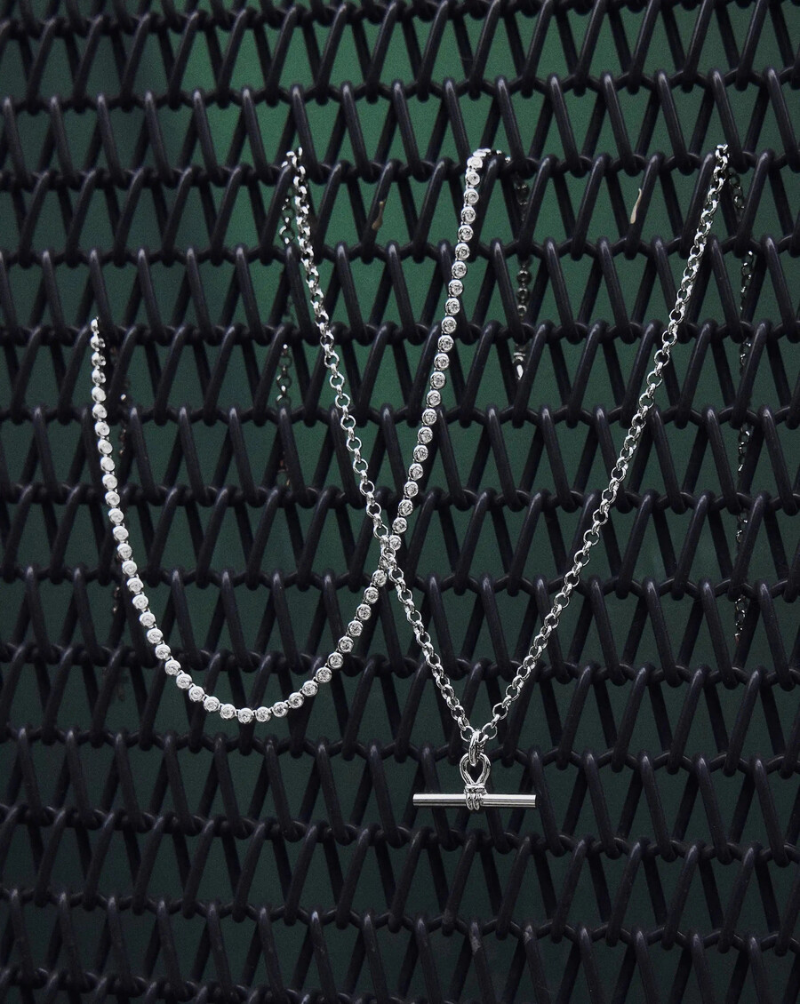 collier à grosse chaîne en t