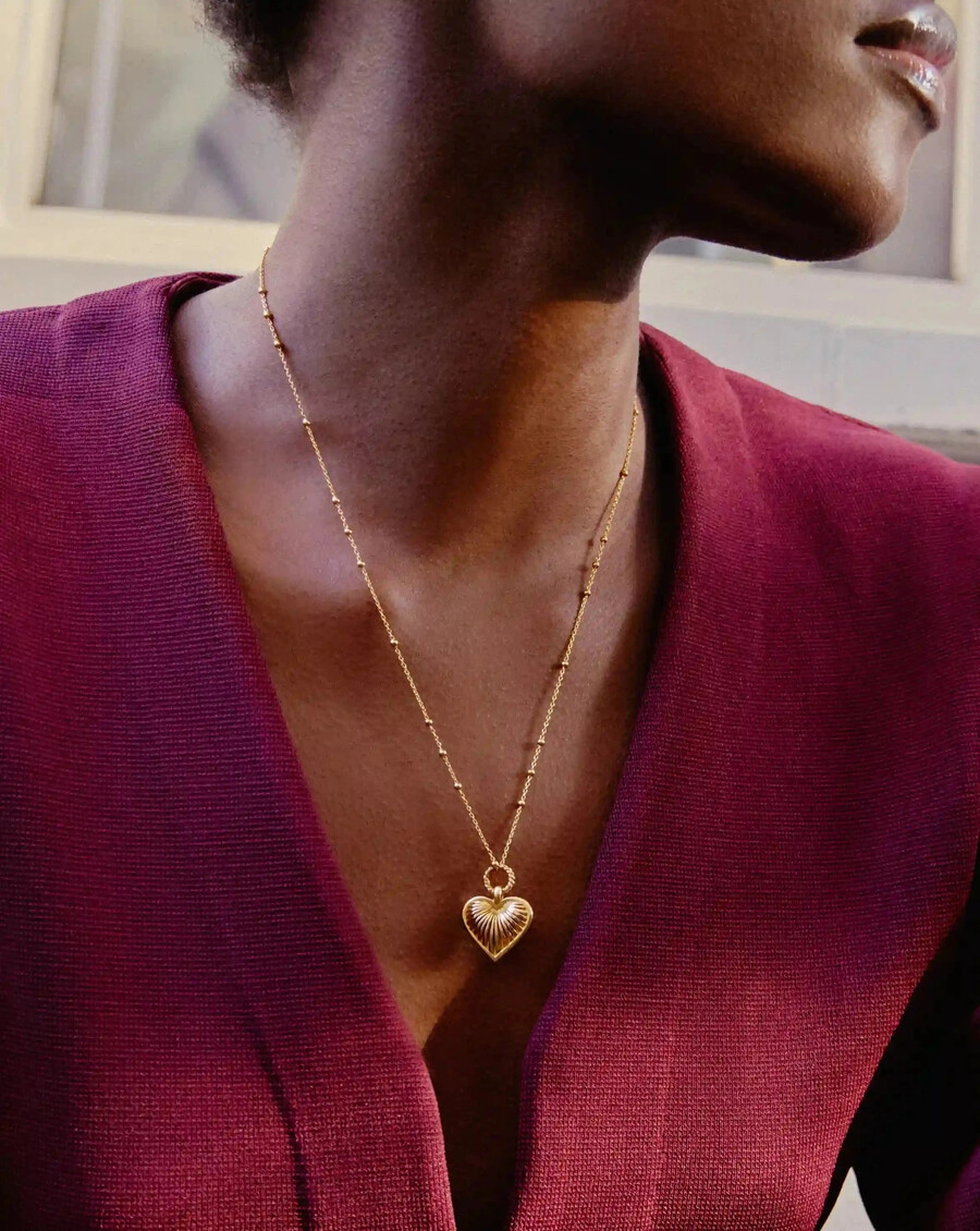 collier pendentif cœur à crête