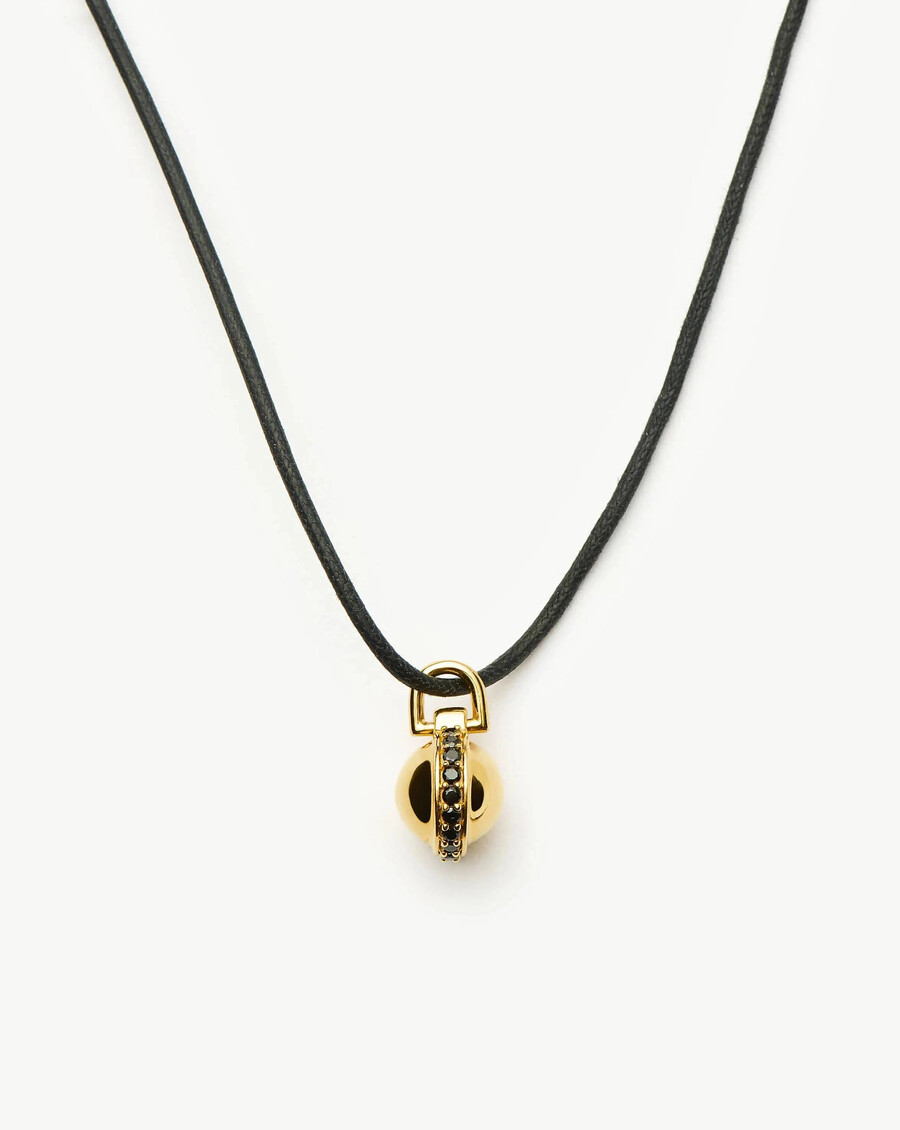 collier avec pendentif en pierre précieuse sphérique