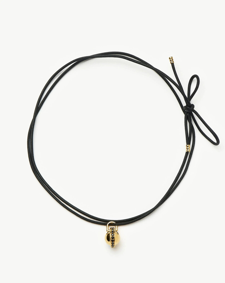 collier avec pendentif en pierre précieuse sphérique