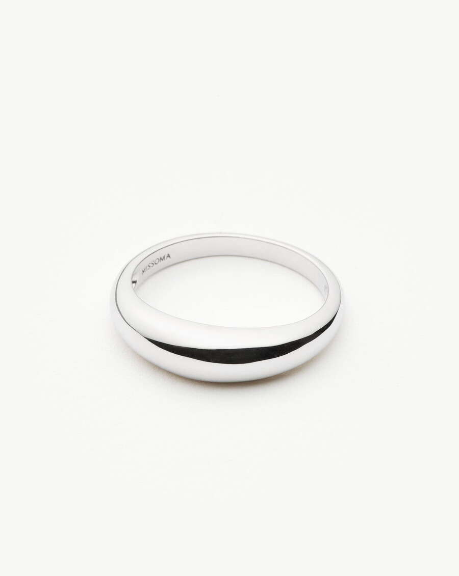 bague classique en forme de dôme en or blanc massif 14 carats