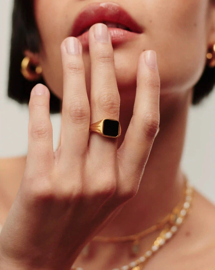 bague chevalière carrée lucy williams