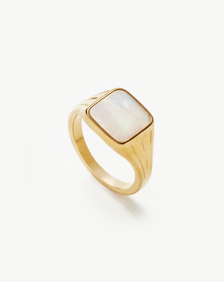 bague chevalière carrée lucy williams