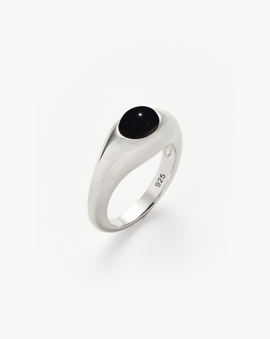 bague empilable savi en pierre précieuse sculptée