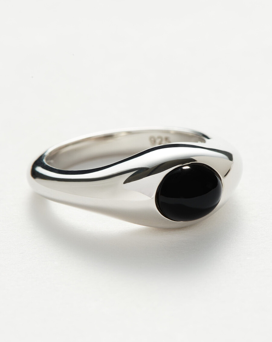 bague empilable savi en pierre précieuse sculptée